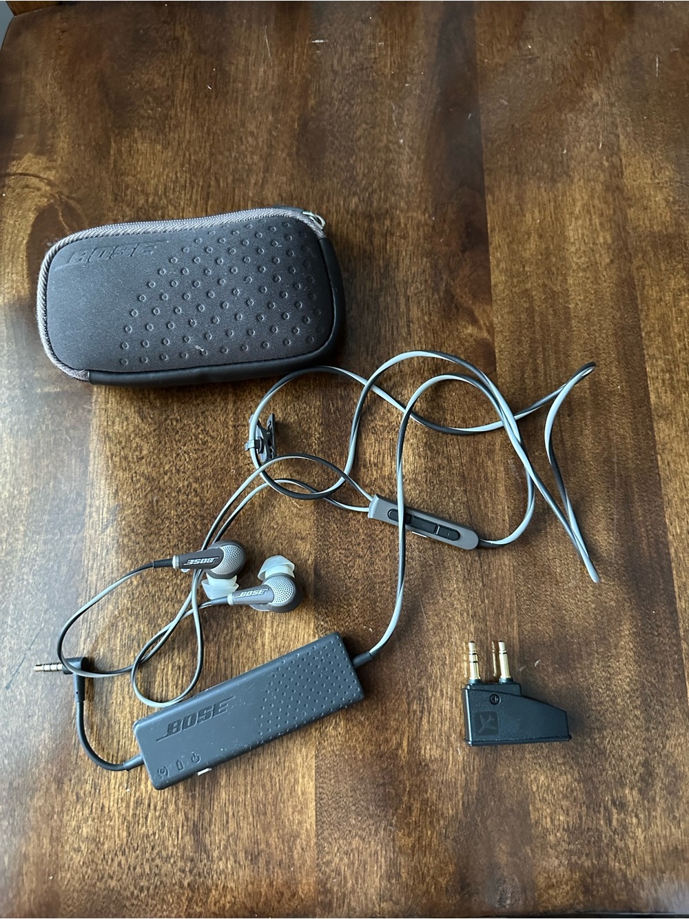 Bose QuietComfort QC20i Noise-Cancelling Earbuds - Tested/Works